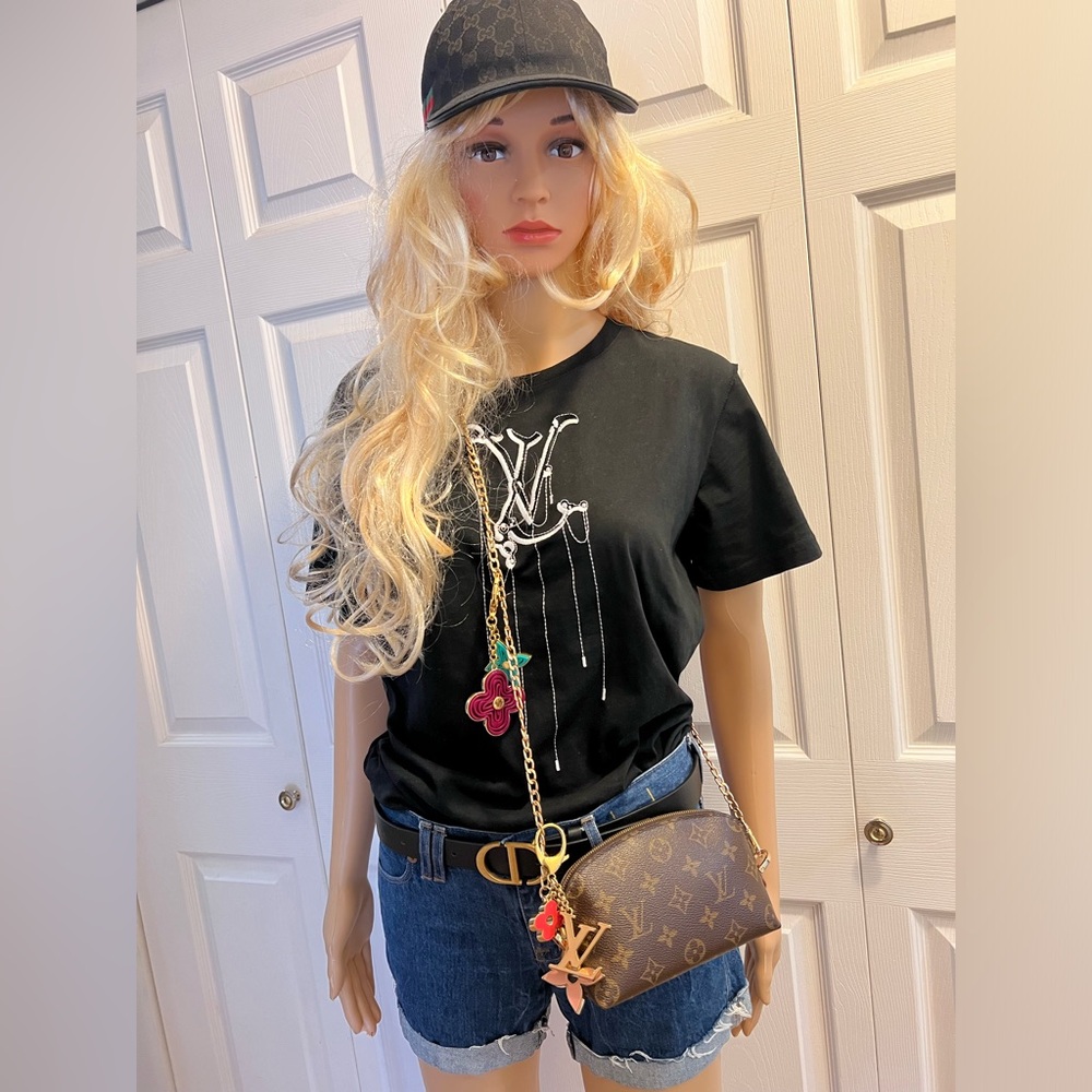 🌹♥️LOUIS VUITTON COSMETICS POUCH/ CROSSBODY BAG ♥️🌹 - Picture 2 of 16